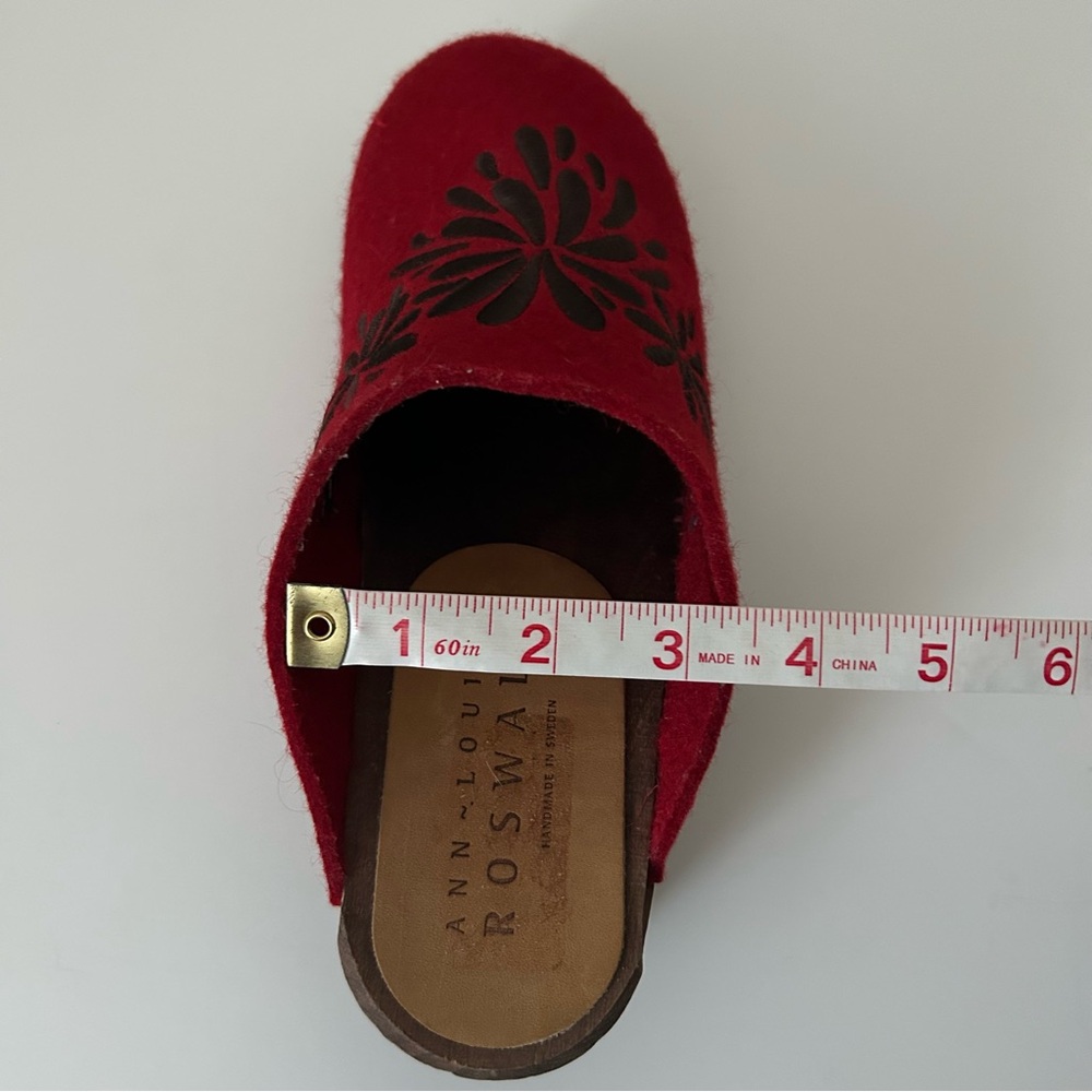 Ann Louise Roswald Red Felt Black Embroidered Wood Clogs Size EU 38 - Picture 9 of 9